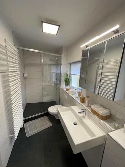 Komfortable Ferienwohnung In Halle-Kroellwitz Halle  Luaran gambar