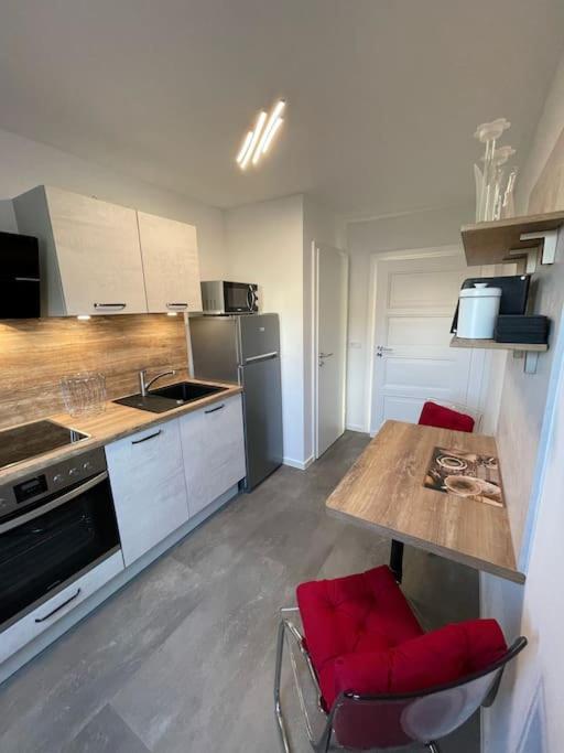 Komfortable Ferienwohnung In Halle-Kroellwitz Halle  Luaran gambar